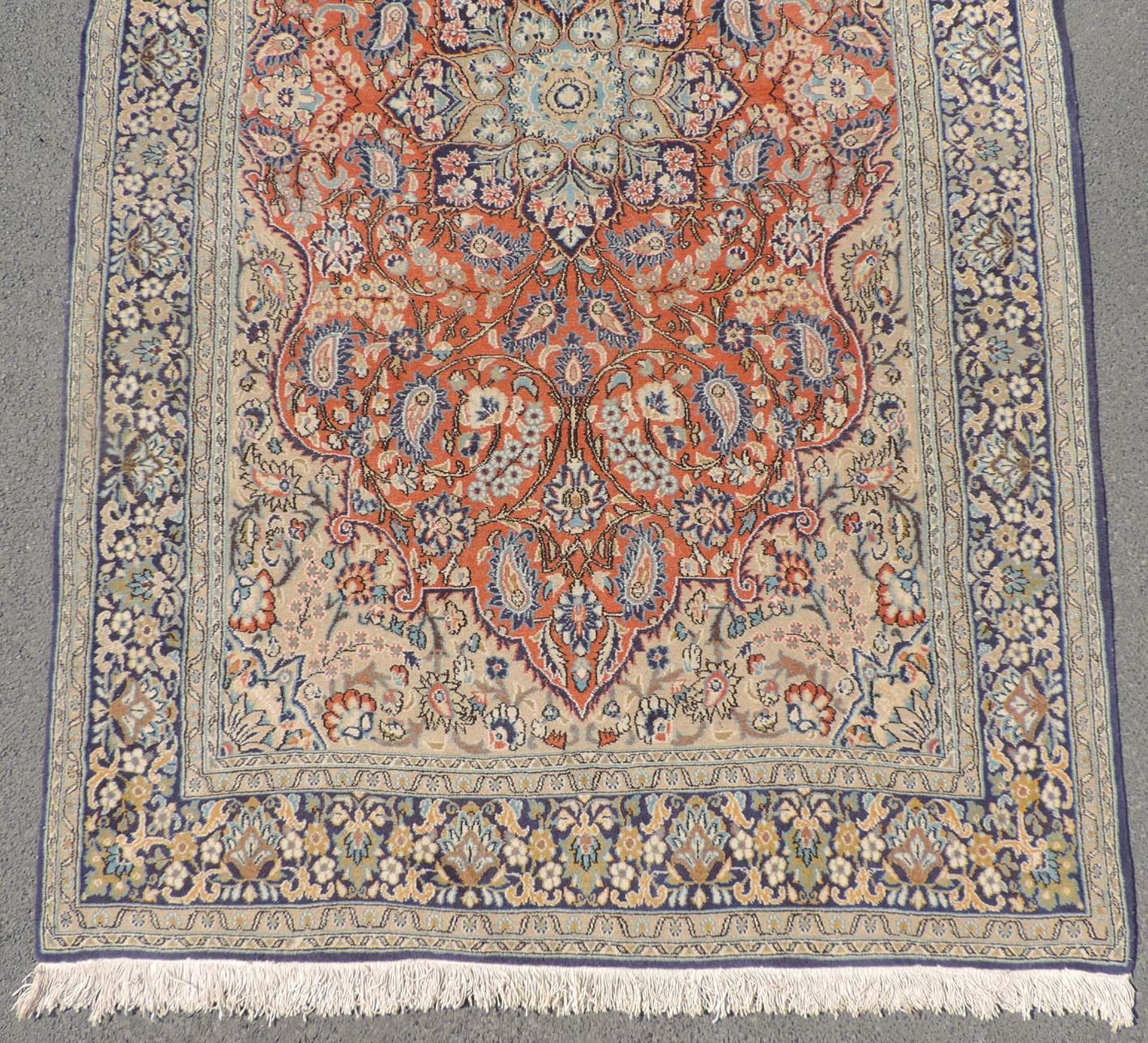 Ghum Persian rug. Iran. Fine weave with silk.230 cm x 140 cm. Knotted by hand. Wool and silk on - Image 2 of 6