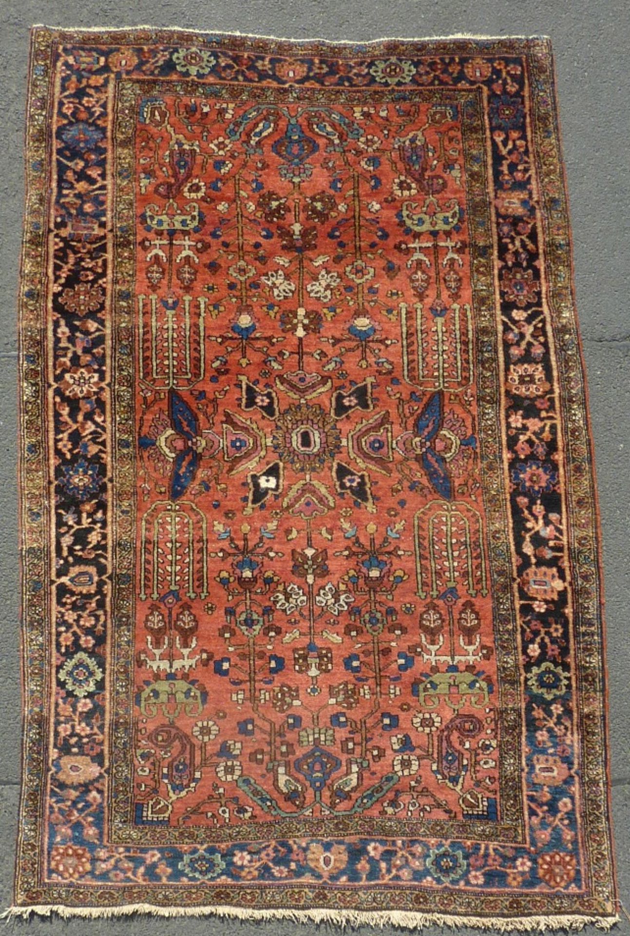 Saruk Persian rug. "US Sarugh". Iran. Old, around 1920.198 cm x 121 cm. Knotted by hand. Wool on