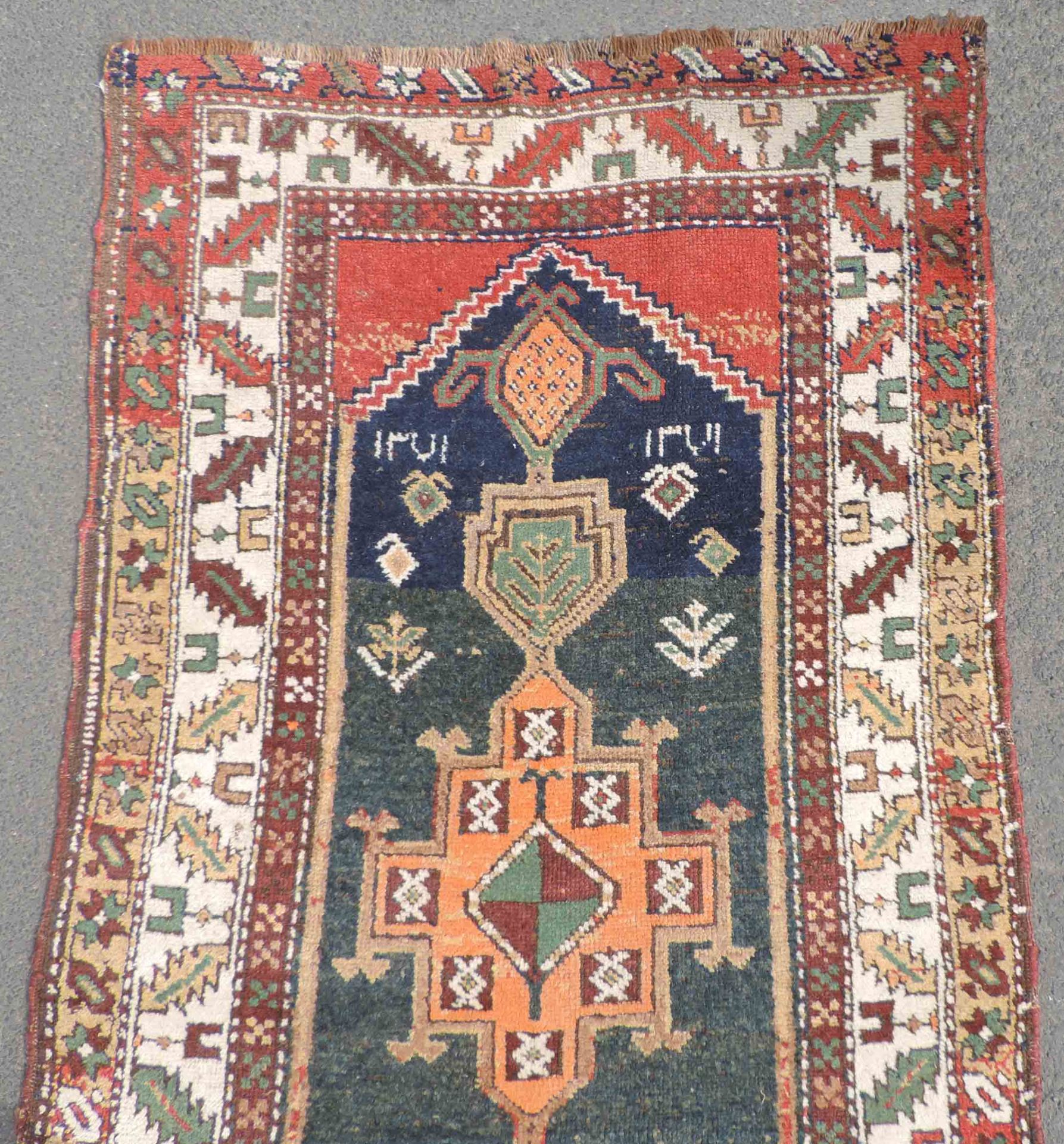 Kurdish tribal rug. Caucasus. Azerbaijan. Antique, around 1890.287 cm x 112 cm. Knotted by hand. - Image 4 of 6