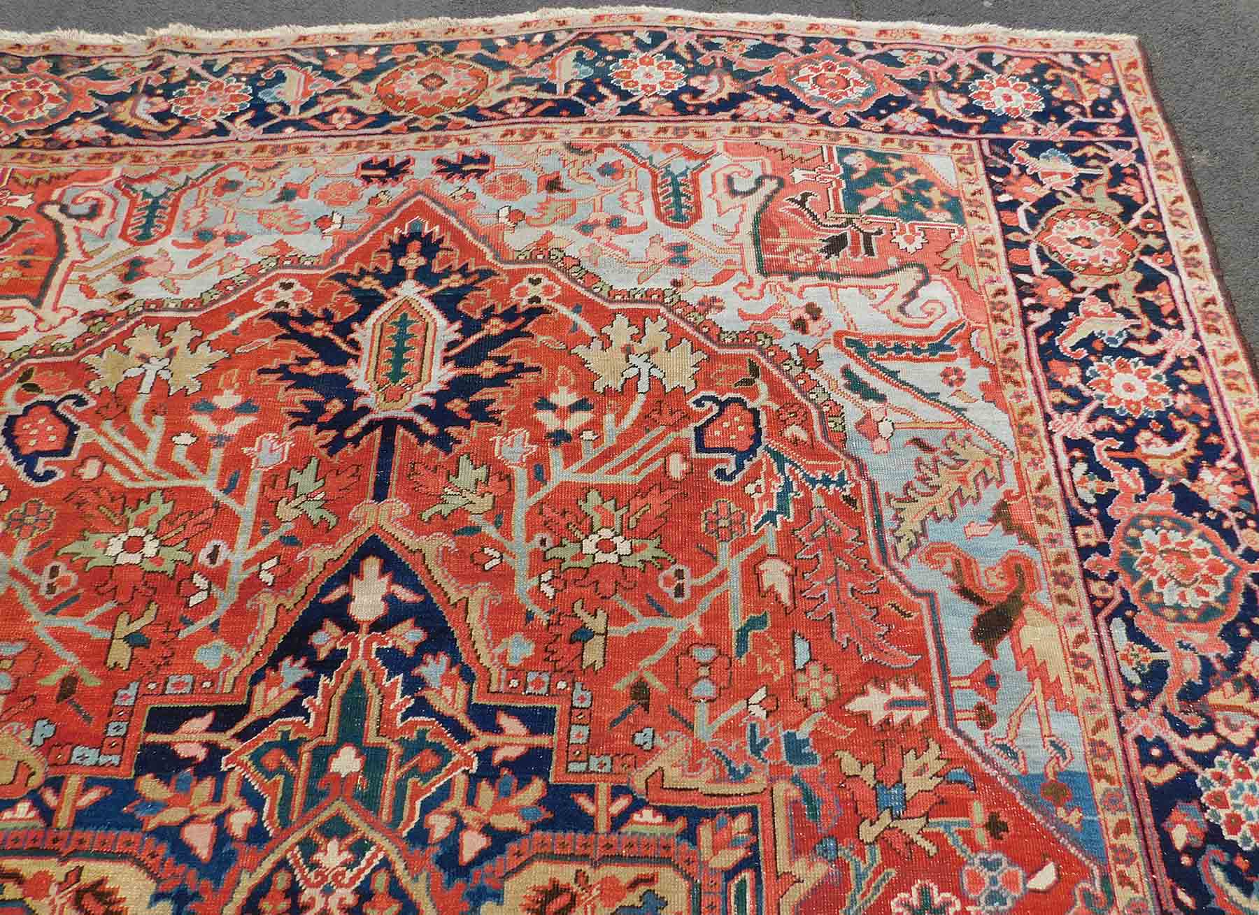Heriz oriental carpet. Iran. Antique, around 1910.388 cm x 282 cm. Knotted by hand. Wool on - Bild 5 aus 9