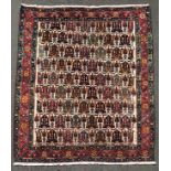 Afschar Persian rug. Iran. Old, first half of the 20th century.178 cmx 155 cm. Knotted by hand. Wool