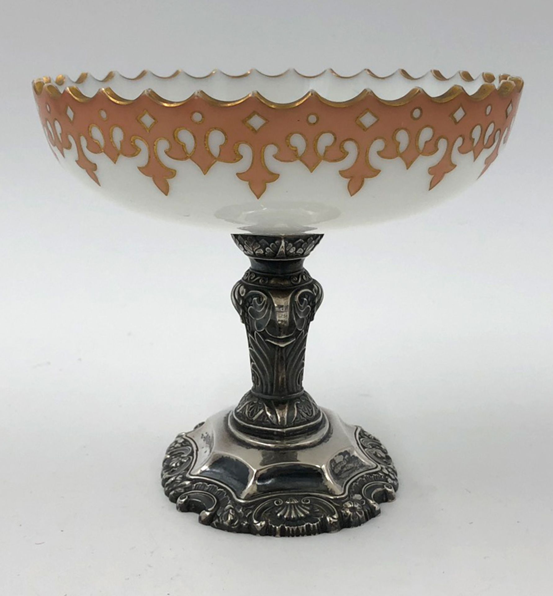 Bowl glass, foot silver 13 Lot. Mid-19th century.15 cm tall.Glasschale, Fuß Silber 13 Lot. Mitte 19. - Bild 2 aus 7