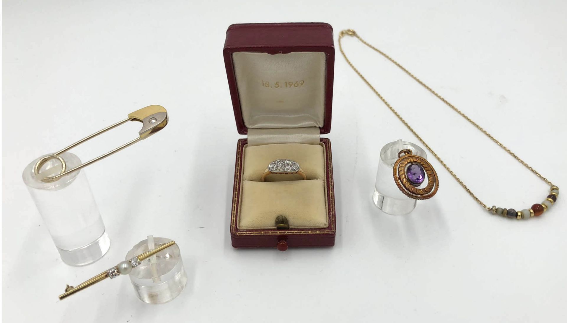 585 gold.Ring. Needle. Pendant. Brooch. Necklace.Diamonds. Pearl. Amethyst. Colored stones. 13.6