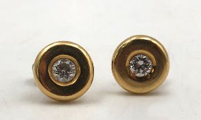 Pair of stud earrings. 750 gold. Brilliant together approx. 0.4 carat.4.7 grams in total. The safety