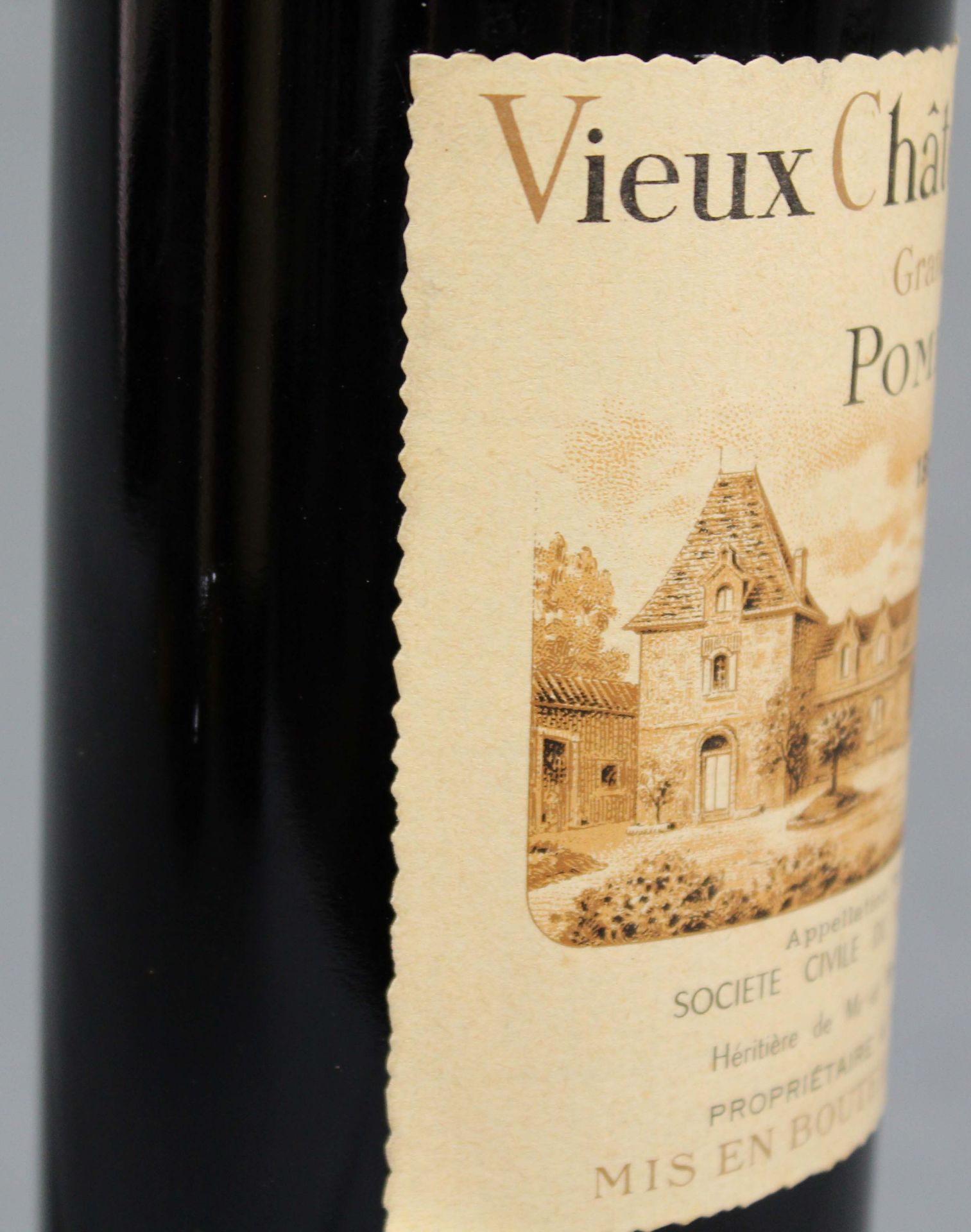 1982 Vieux Chateau Certan. Pomerol AC.8 whole bottles. 75 cl, Mise en Bouteille au Chateau. - Bild 4 aus 6