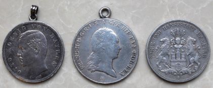 Kronentaler 1794 Franz II. RDR Österreich Habsburg mit Henkel.Dazu 5 Mark Deutsches Reich 1876 Freie