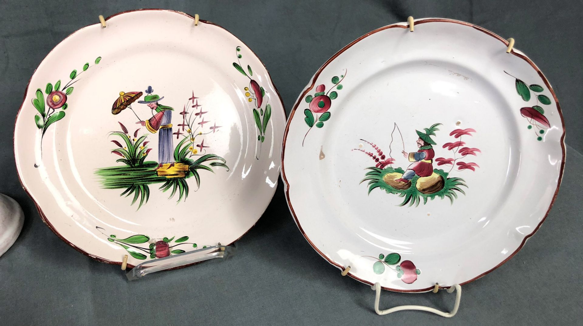 8 parts old porcelain and ceramic.Also a porcelain picture plate Tiergarten 19th century (diameter - Bild 5 aus 11