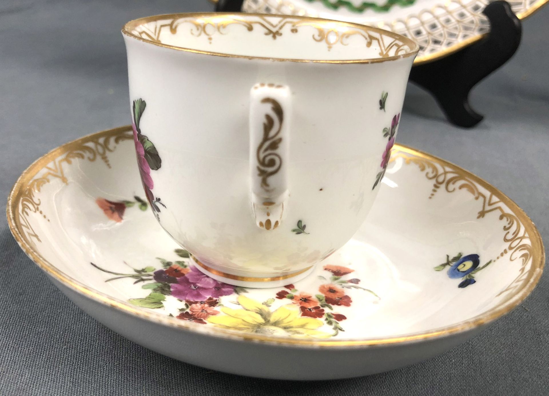 Cup and saucer, Vienna. Beehive brand. Two KPM plates.Up to 29.5 cm x 22 cm the plates. In - Bild 4 aus 17