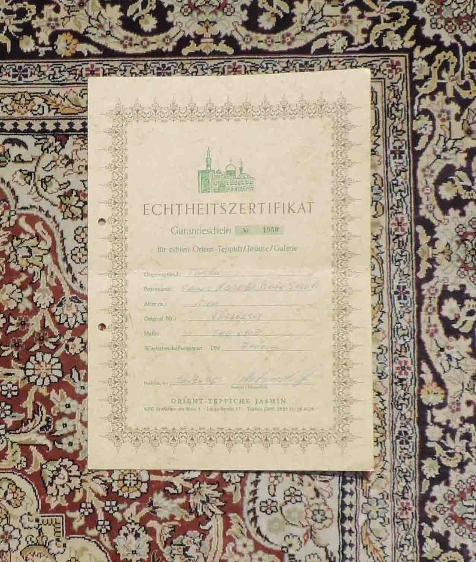 Hereke silk rug. Turkey. Signed. Extremely fine weave.146 cm x 105 cm. Knotted by hand. Silk on - Bild 6 aus 10
