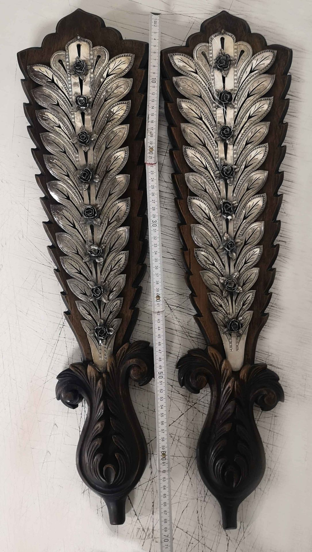 Wall decoration. Silver on wood.Each 71 cm long overall. Silver tested. Proably Mexico around 1968. - Bild 8 aus 9