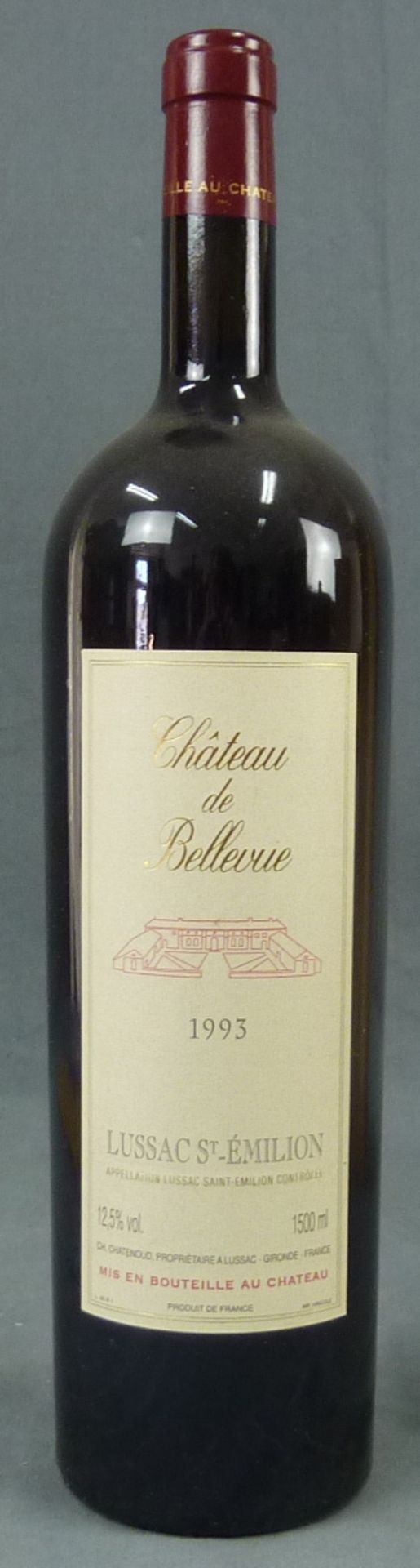 Interesting lot of aged Bordeaux red wine. White wine. France.2015 Chateau de Bellevue Lussac St- - Image 2 of 11