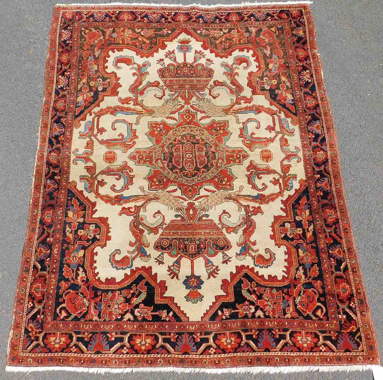 Mishan Malayer Persian rug. Iran. Antique, around 1880.191 cm x 143 cm. Knotted by hand. Wool on