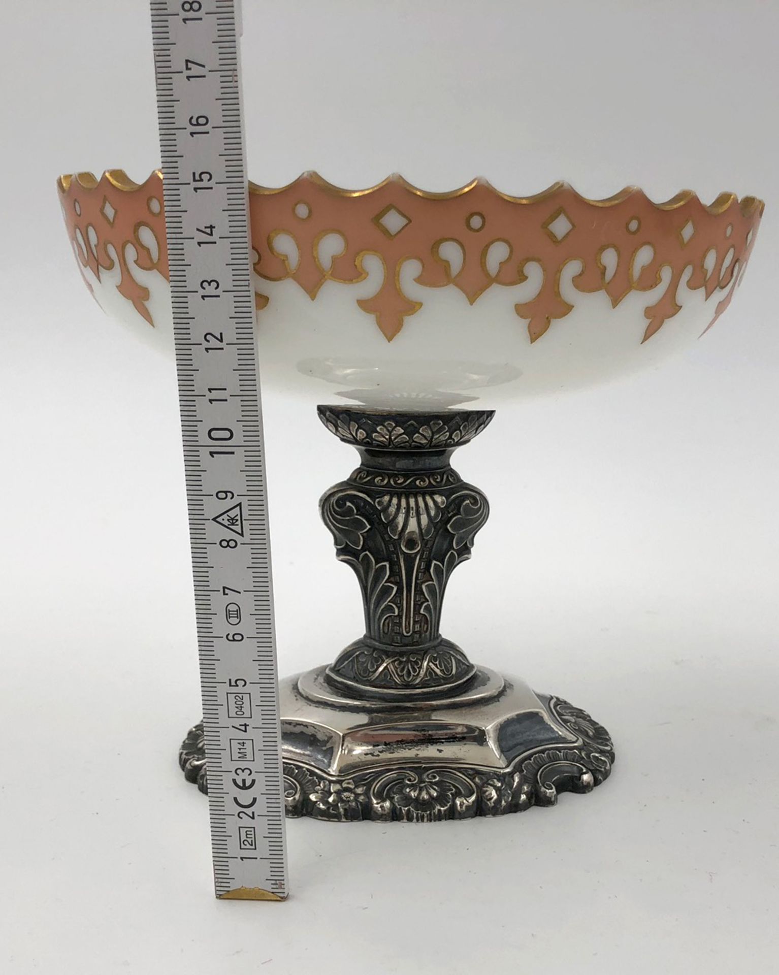 Bowl glass, foot silver 13 Lot. Mid-19th century.15 cm tall.Glasschale, Fuß Silber 13 Lot. Mitte 19. - Bild 7 aus 7