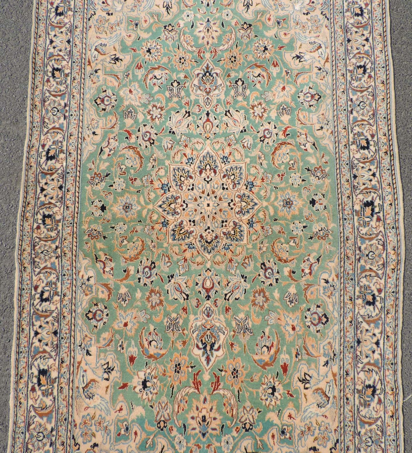 Nain Persian rug. Iran. Very fine weave.214 cm x 113 cm. Knotted by hand. Cork wool and silk on - Bild 3 aus 6