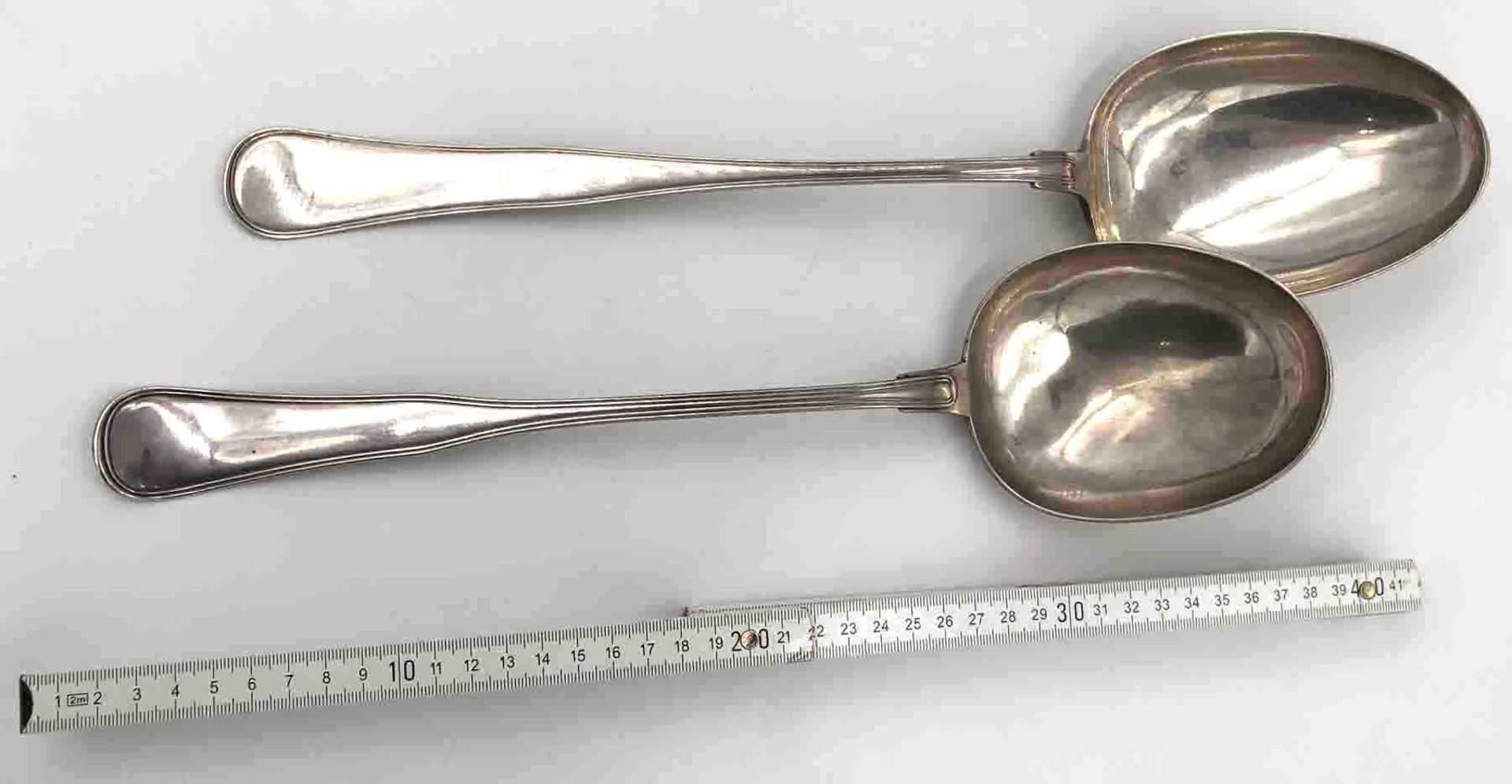 2 large silver spoons, Copenhagen. '' CLEMENT ''.450 grams. Up to 42 cm long. Each with three turret - Image 4 of 10