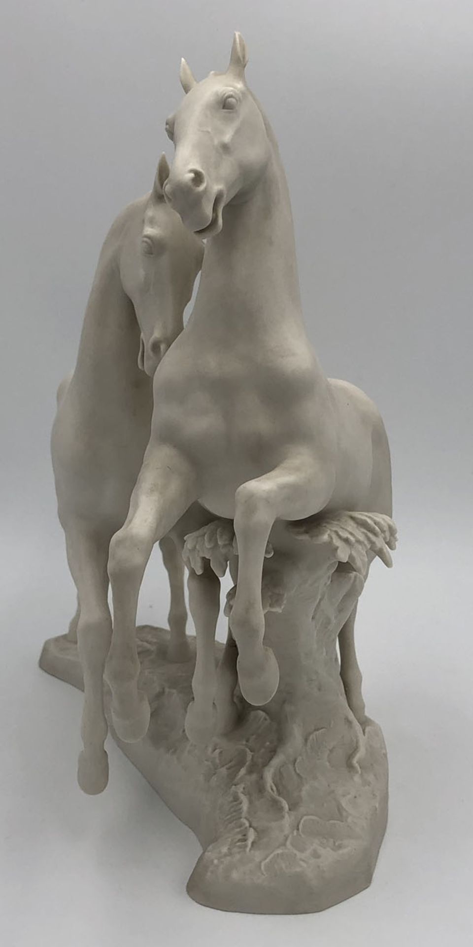 Hans ACHTZIGER (1918 - 2003). "Übermut und Reiter". Porcelain figure.35.5 cm x 43 cm x 19 cm. - Bild 5 aus 12