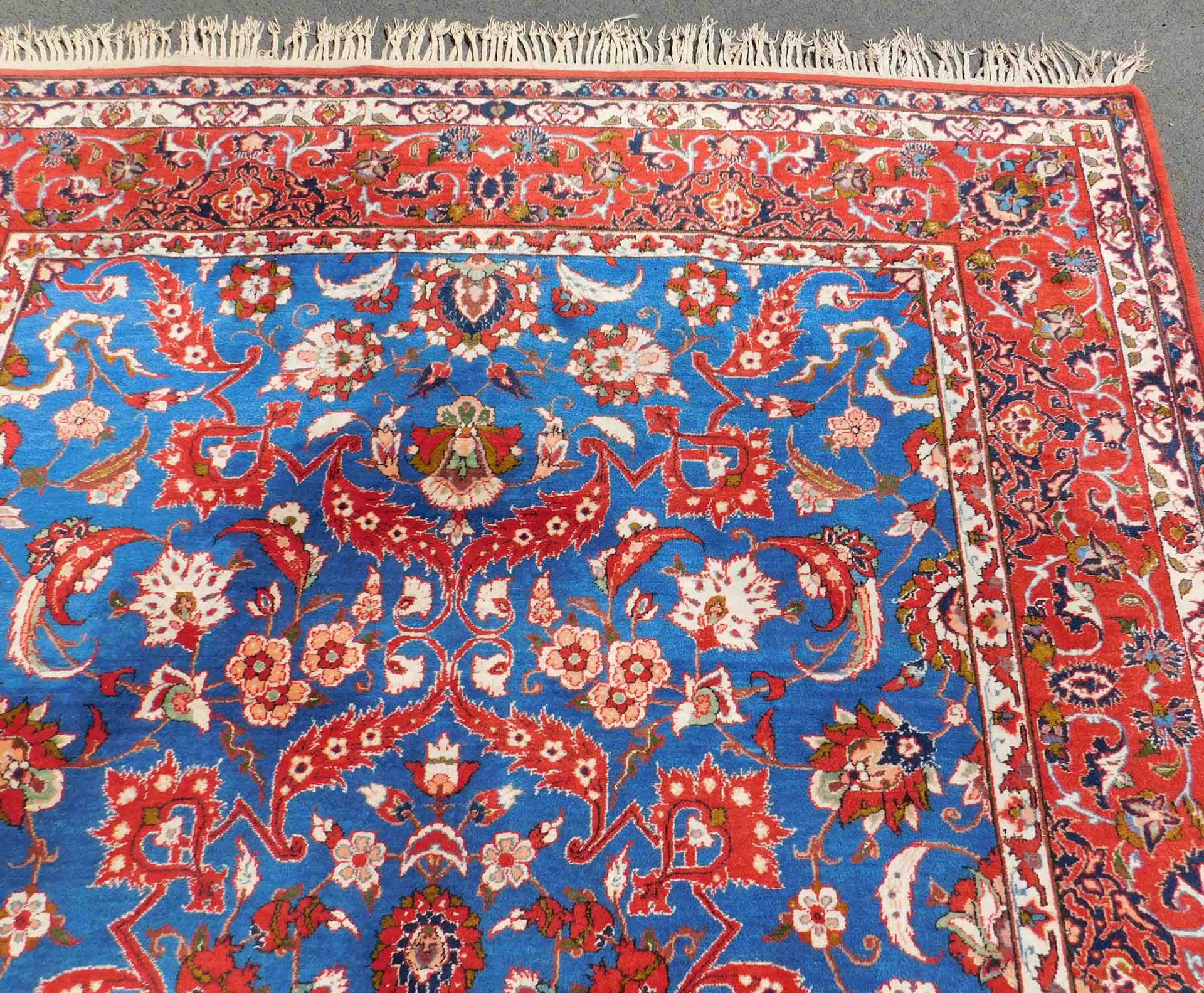 Isfahan Nadjafabad Persian rug. Old, mid 20th century. Fine weave.320 cm x 215 cm. Fine weave. - Bild 5 aus 9