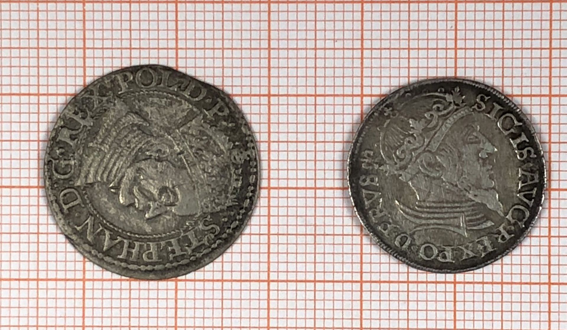 2 Münzen Danzig.Groschen 1579 Stephan Barthory (1576 - 1586).3-Gröscher 1557. 4,2 Gramm zusammen.2 - Bild 3 aus 4