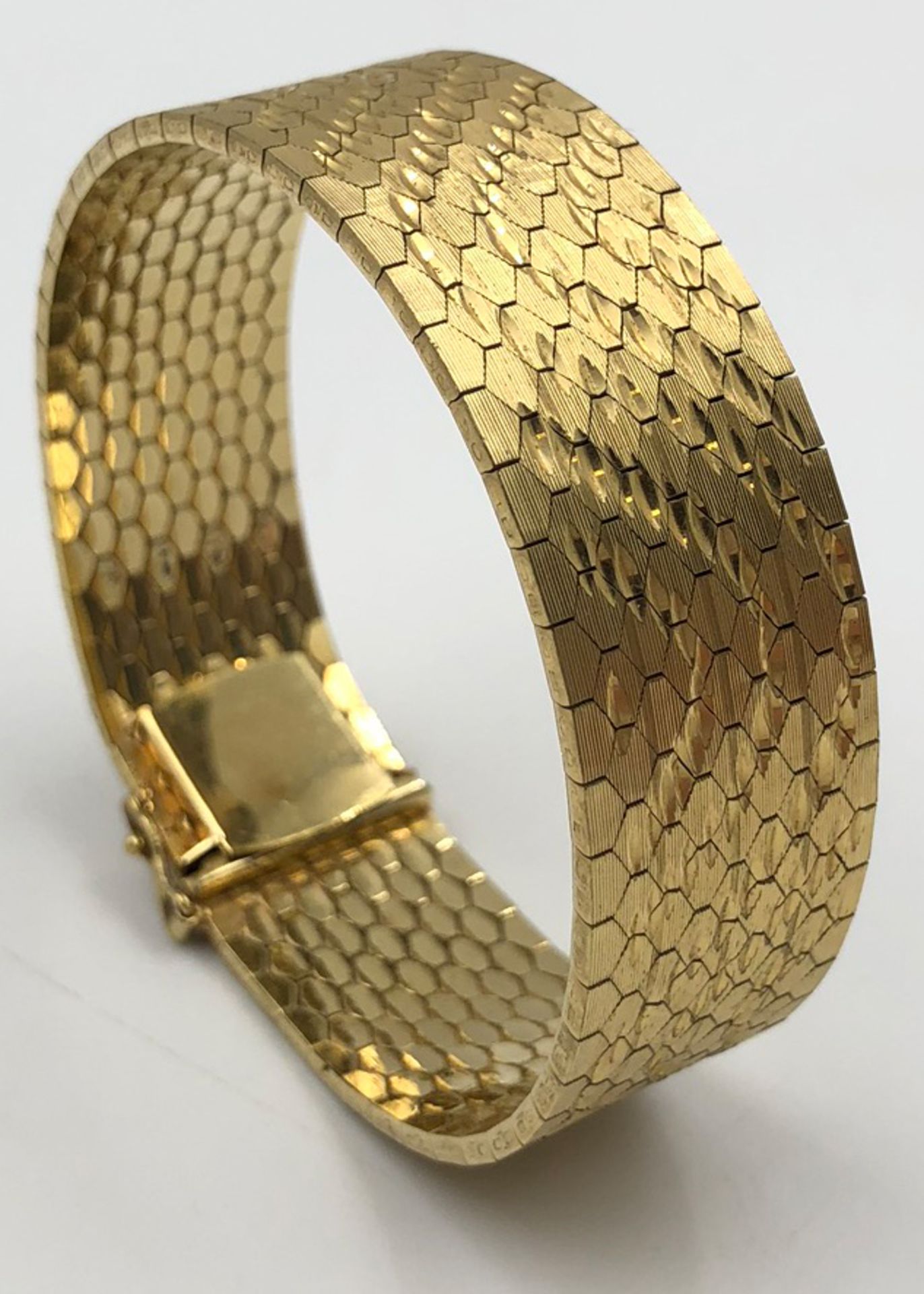 Armband. Vergoldet.38,9 Gramm. 18,5 cm lang.Bracelet. Gold.38.9 grams. 18.5 cm long. Probably 14