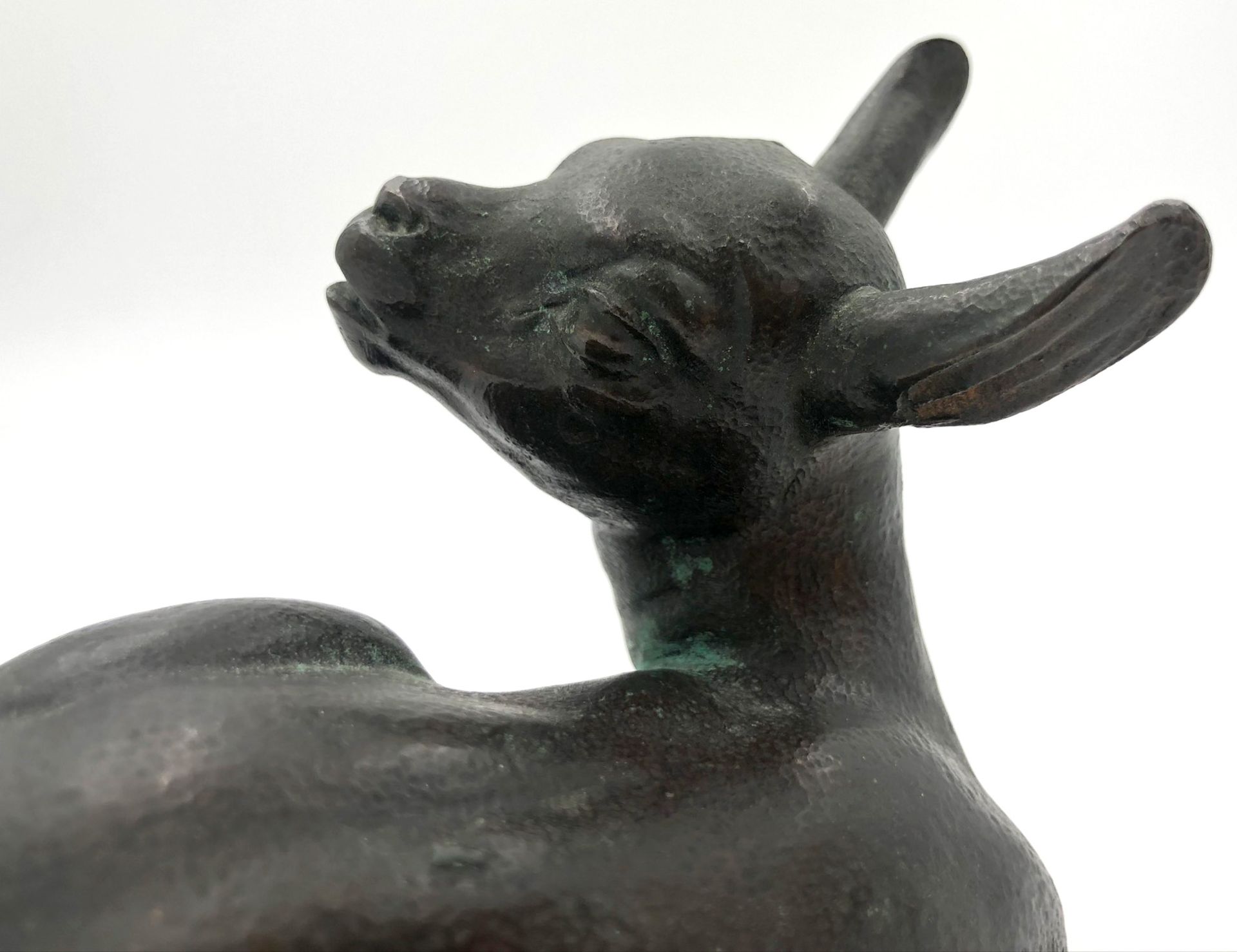 Monogrammist (XIX - XX). Kleiner Ziegenbock.10 cm x 12,5 cm. Skulptur. Bronze. Rückseitig - Bild 12 aus 13