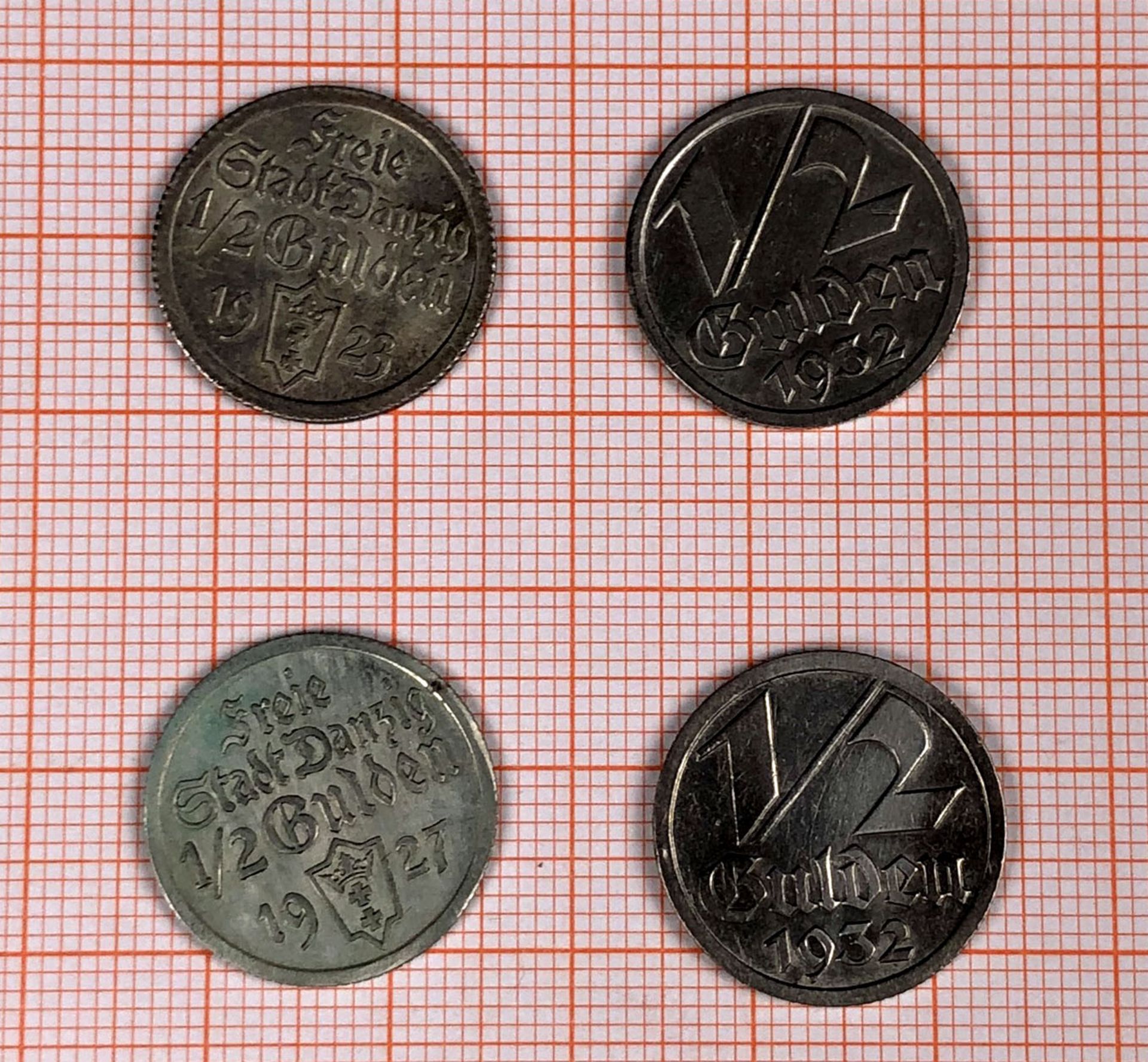 Danzig. 4 halbe Gulden. 1923 und 1927 (J. D6) 2 mal 1932 (J. D14). - Image 3 of 4