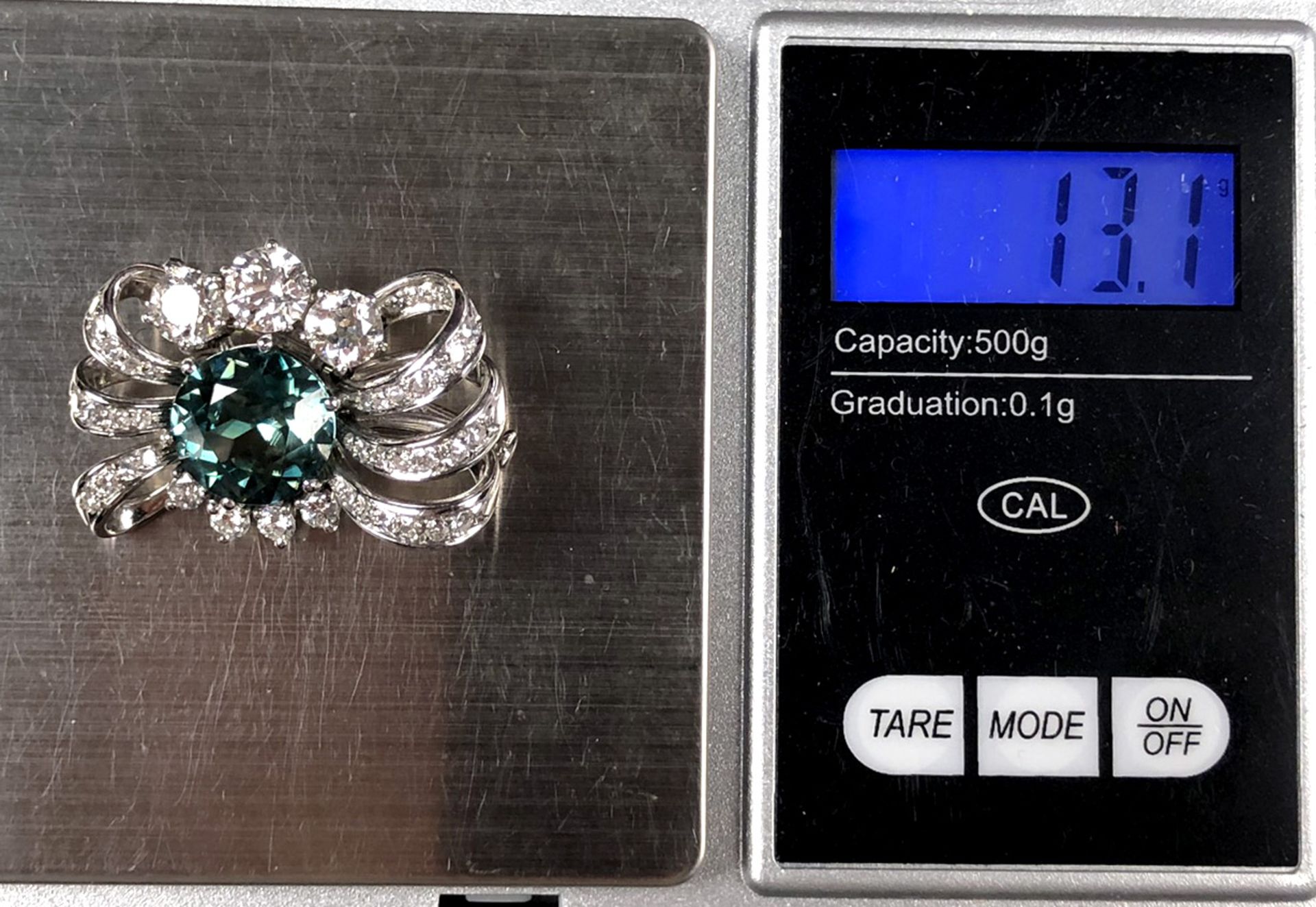 Collier. 3 Reihen Perlen. Verschluss Weiß Gold 18K.3 Große Altschliffdiamanten circa 0,75 + 0,5 + - Bild 4 aus 12