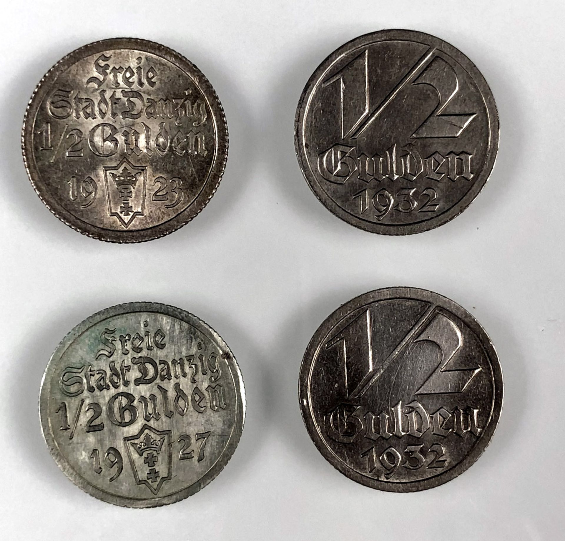 Danzig. 4 halbe Gulden. 1923 und 1927 (J. D6) 2 mal 1932 (J. D14). - Image 2 of 4