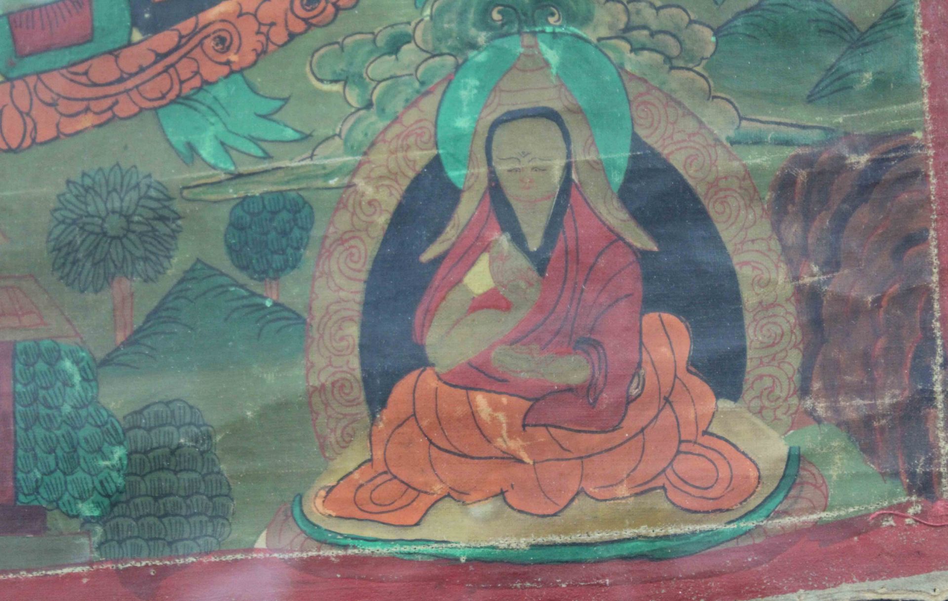 Zwei Thangka ''Weisse Tara auf Lotusblume'' und ''Grüne Tara''61 cm x 49 cm und 61 cm x 42 cm. - Image 9 of 13