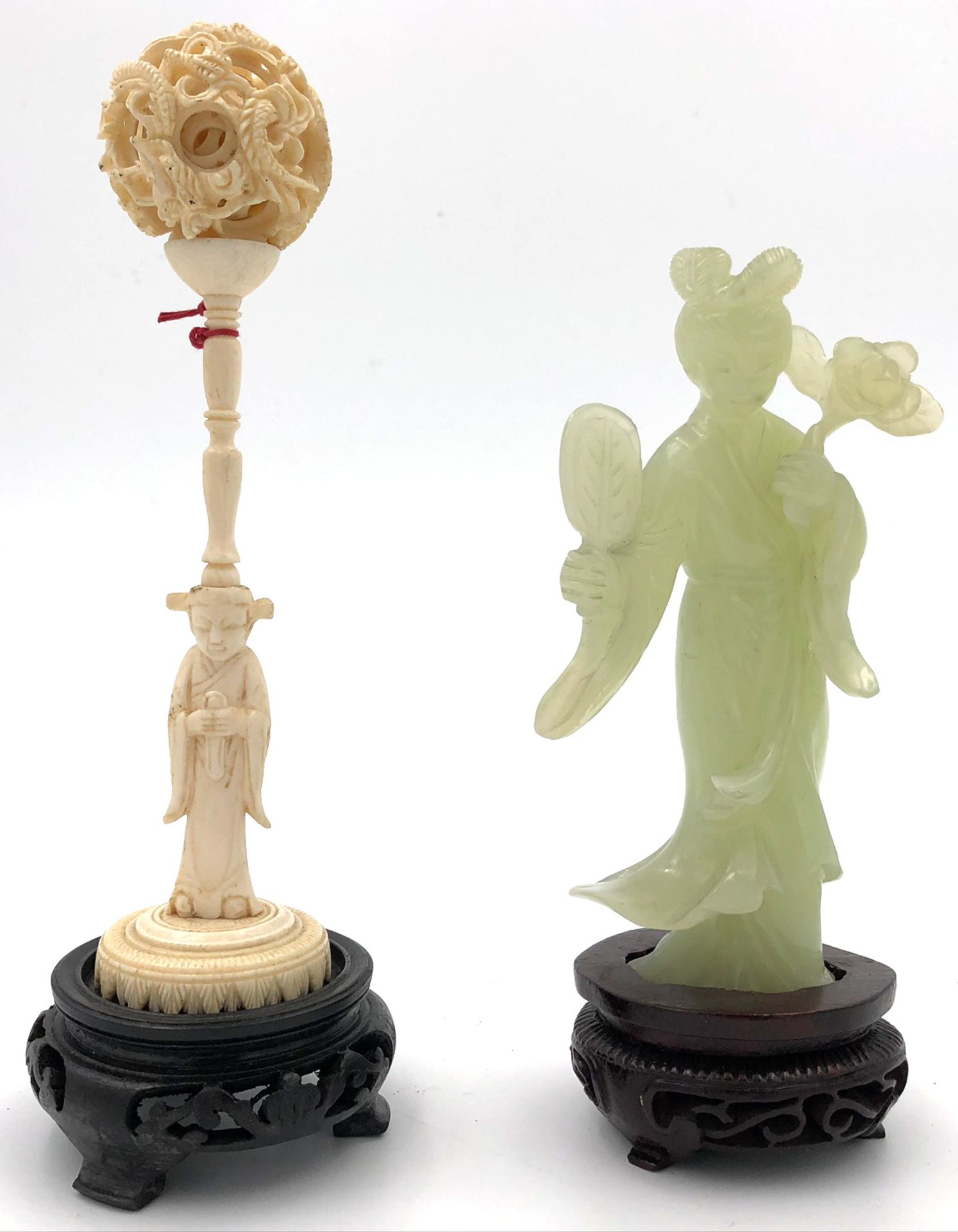 8 Skulpturen / Figuren / Puppen, wohl China / Japan, alt.Die Vitrine ist 44 cm hoch. Auch 2 Geisha - Bild 20 aus 21