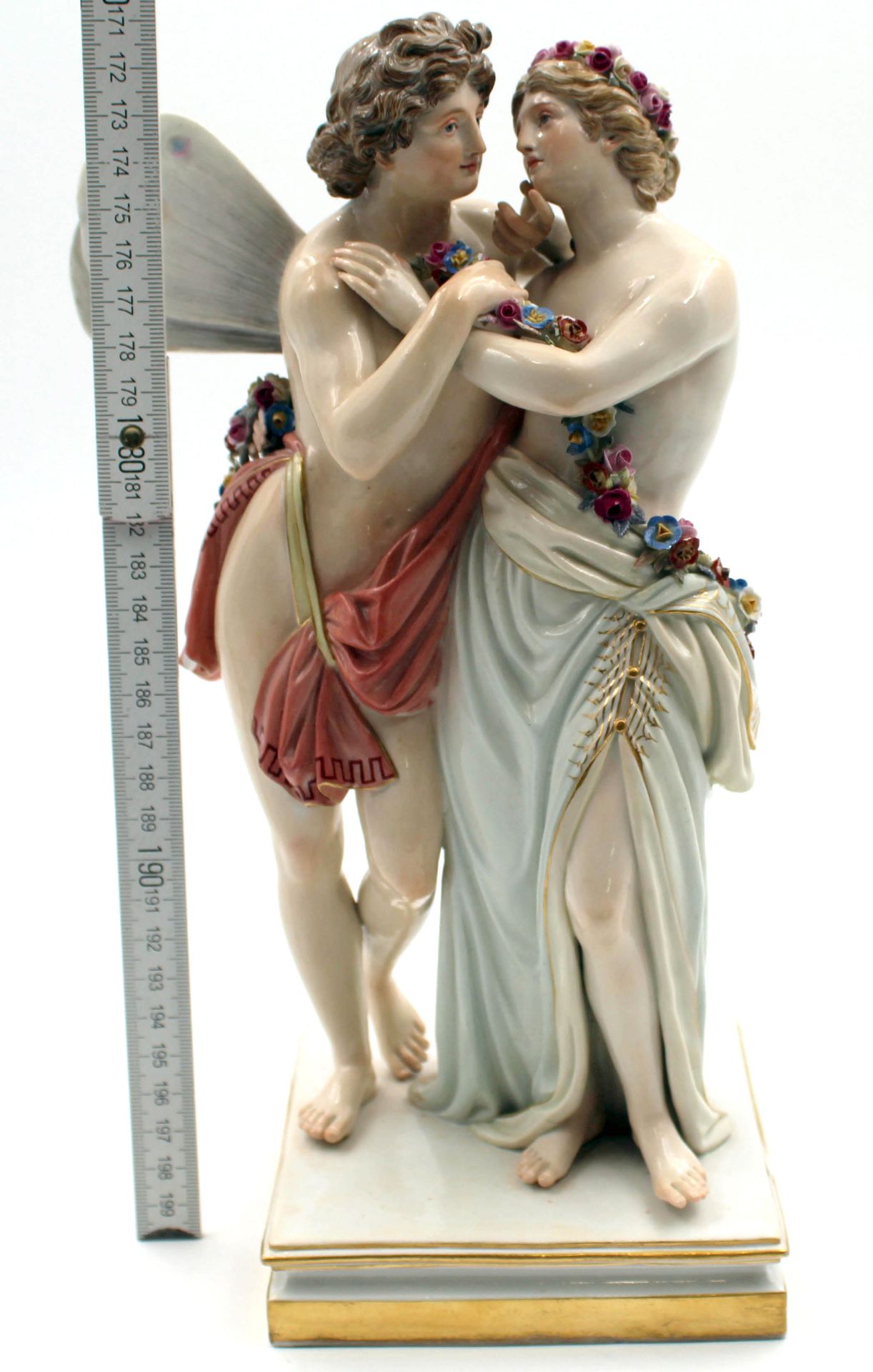 Meissen Porzellan. Amor und Psyche.29 cm hoch. Entwurf und Ausführung wohl um 1895. Unter Anderem - Bild 13 aus 20