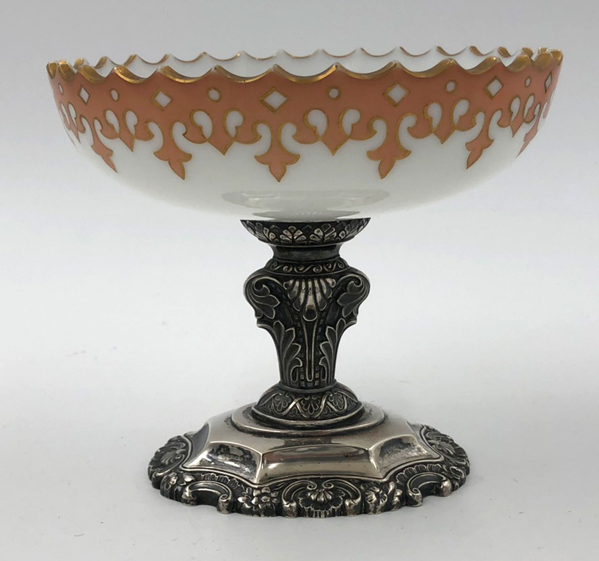 Glasschale, Fuß Silber 13 Lot. Mitte 19. Jahrhundert.15 cm hoch. Marken.Bowl glass, foot silver 13 - Bild 3 aus 7