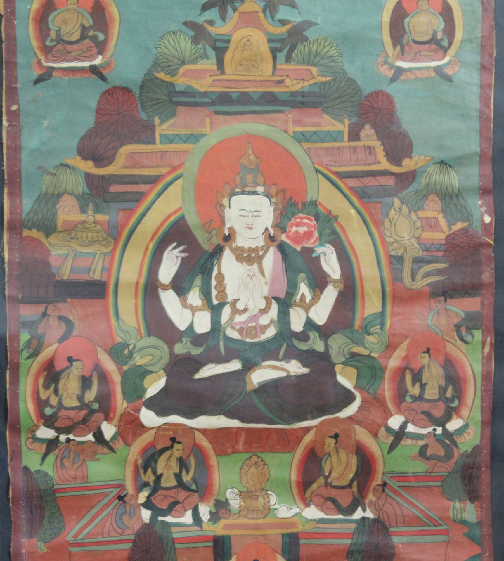 Zwei Thangka ''Weisse Tara auf Lotusblume'' und ''Grüne Tara''61 cm x 49 cm und 61 cm x 42 cm. - Image 12 of 13