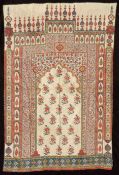 Kalamkar Blockprint Mirhab. Chorasan. Mitte 19. Jahrhundert.130 cm x 83 cm. Baumwolle. Wohl