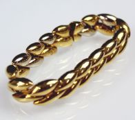 Armband Gelb Gold 750. 32,9 Gramm. Circa 18 cm lang.Bracelet yellow gold 750. 32,9 gramms. Approx.