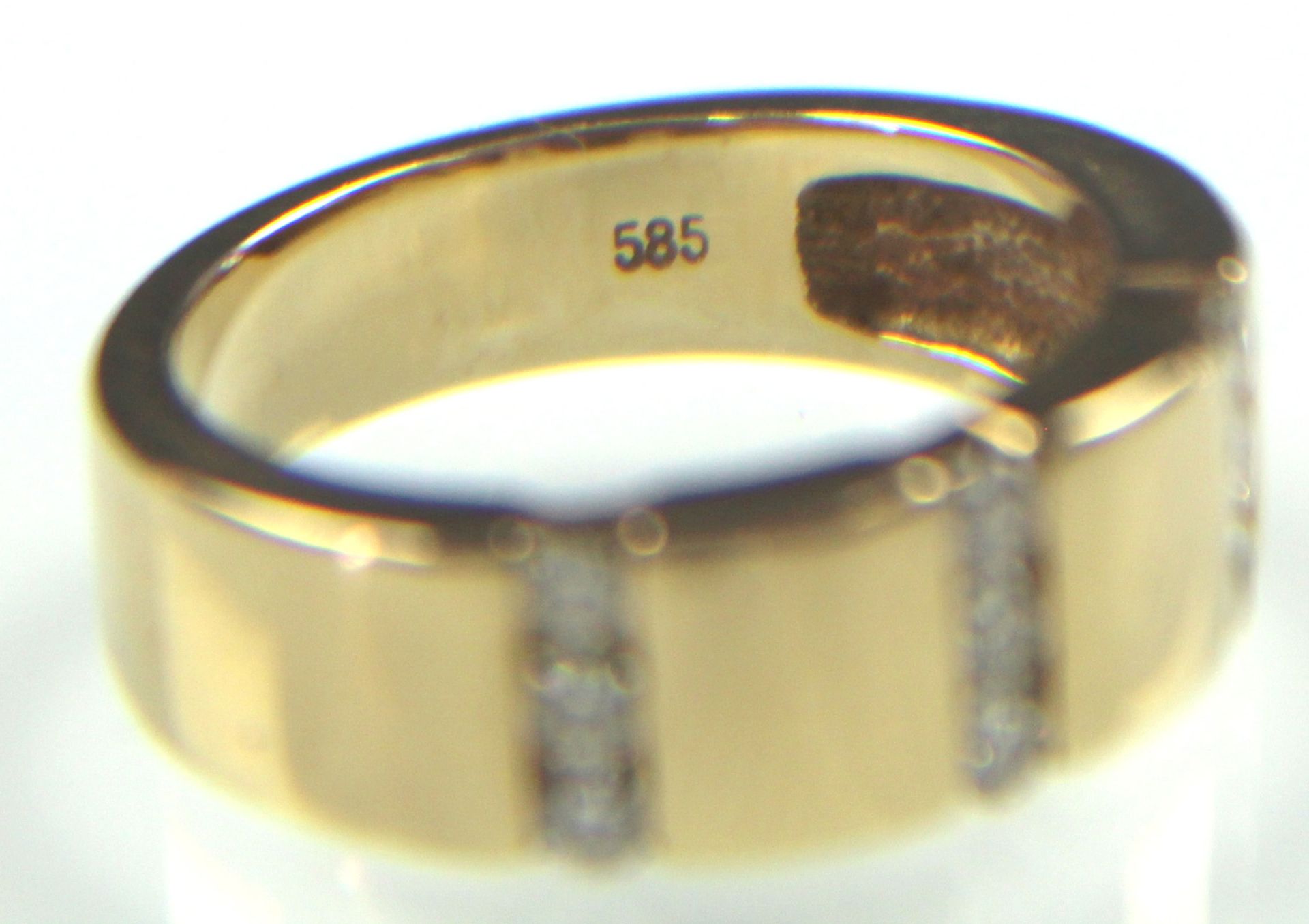 7 Ringe. Gelb Gold 585.37,2 Gramm Gesamtgewicht. Unter anderem mit Brillanten / Diamanten und - Image 9 of 17