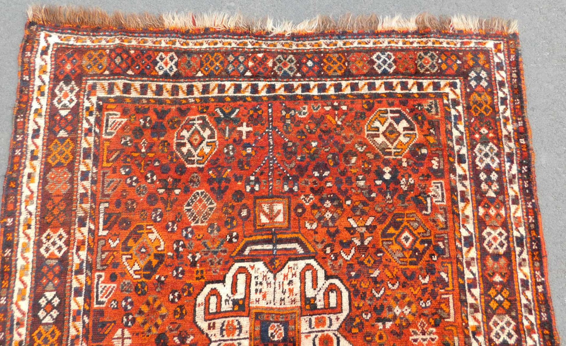 Arab Gabbeh Stammesteppich. Persien. Iran. Circa 80 - 100 Jahre alt.186 cm x 150 cm. Handgeknüpft. - Image 4 of 6
