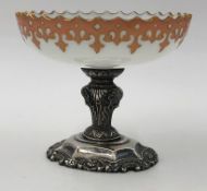 Glasschale, Fuß Silber 13 Lot. Mitte 19. Jahrhundert.15 cm hoch. Marken.Bowl glass, foot silver 13