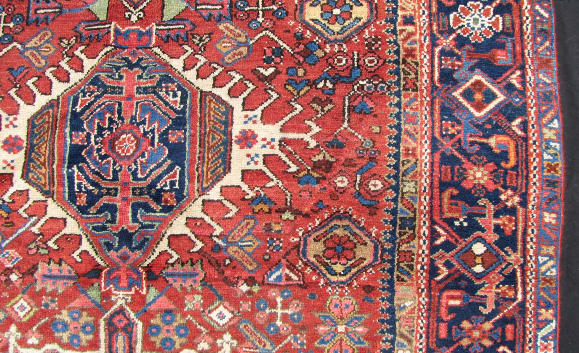 Karadja Perserteppich. Iran. Antik, circa 80 - 120 Jahre alt.179 cm x 140 cm. Handgeknüpft. Wolle - Bild 5 aus 8