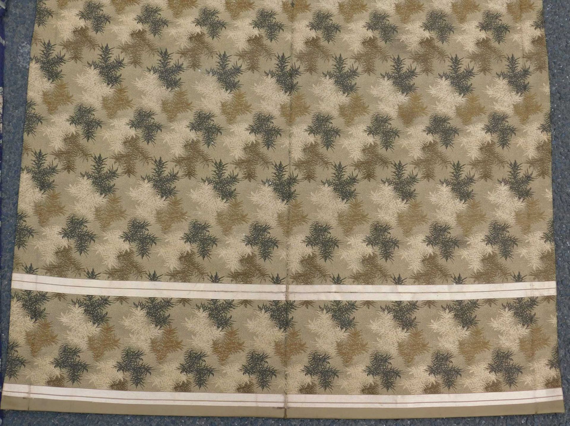 5 Obi Textilien Japan. Wohl alt, teils Seide, gewebt.Bis 205,5 cm x 65 cm.5 Obi Textiles Japan. - Image 8 of 12