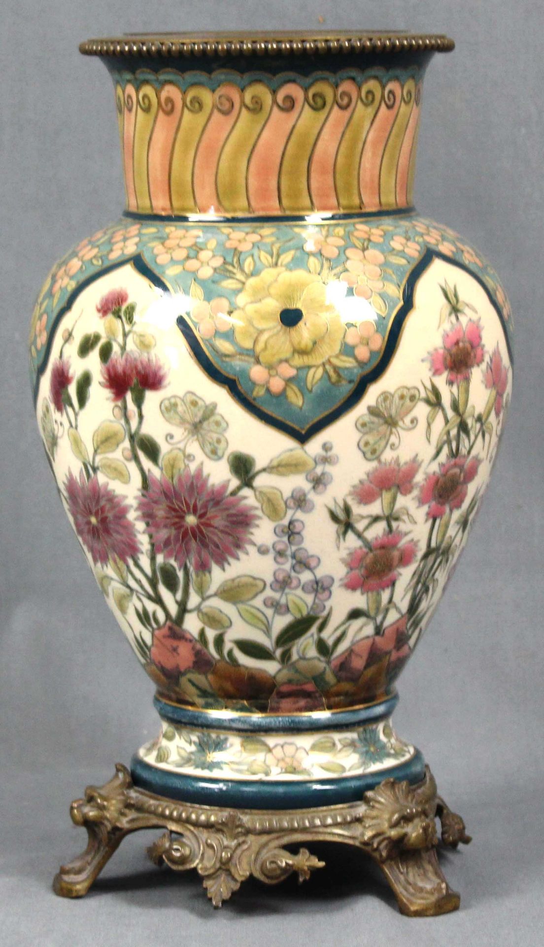 Manufaktur Vilmos Zsolnay, Ungarn. Vase mit Bronzemontierung.34 cm hoch.Manufacture Vilmos - Image 12 of 12