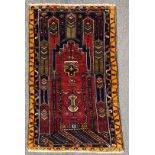 Yahyali Gebetsteppich. Anatolien. Türkei. Circa 80 - 100 Jahre alt.128 cm x 80 cm. Handgeknüpft.