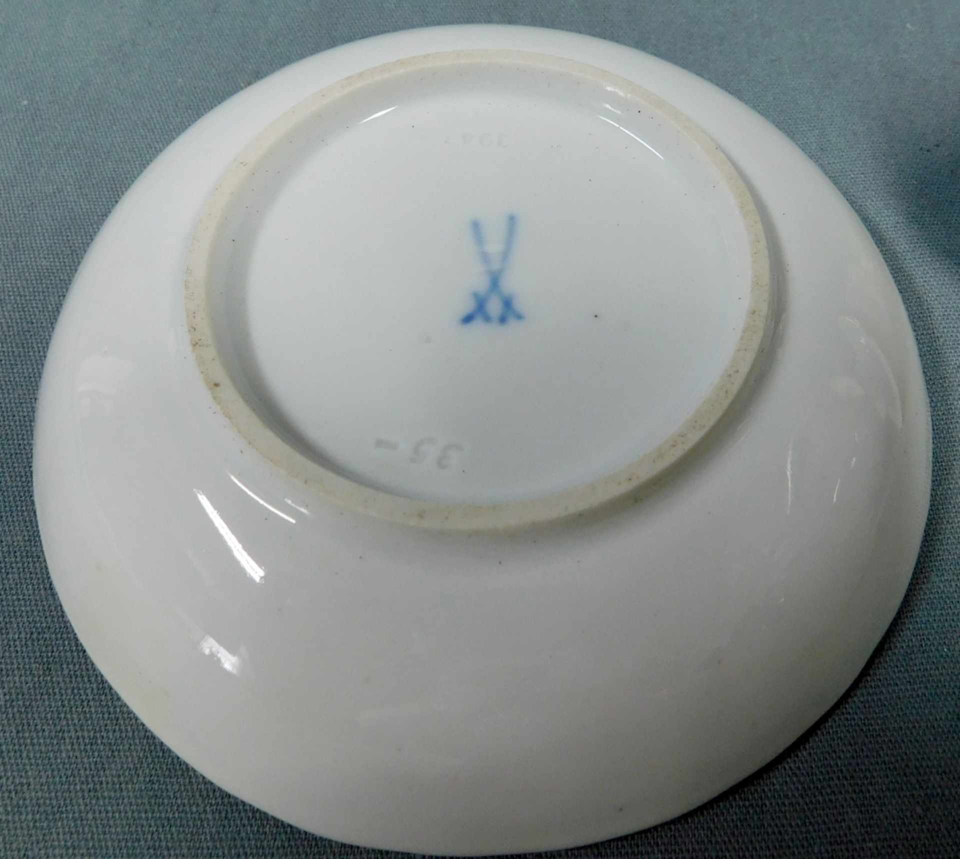 Meissen Porzellan. Schwanenservice. Goldrand.3 Mokkatassen mit Untertassen. Mokkakanne diese 19 cm - Image 6 of 9