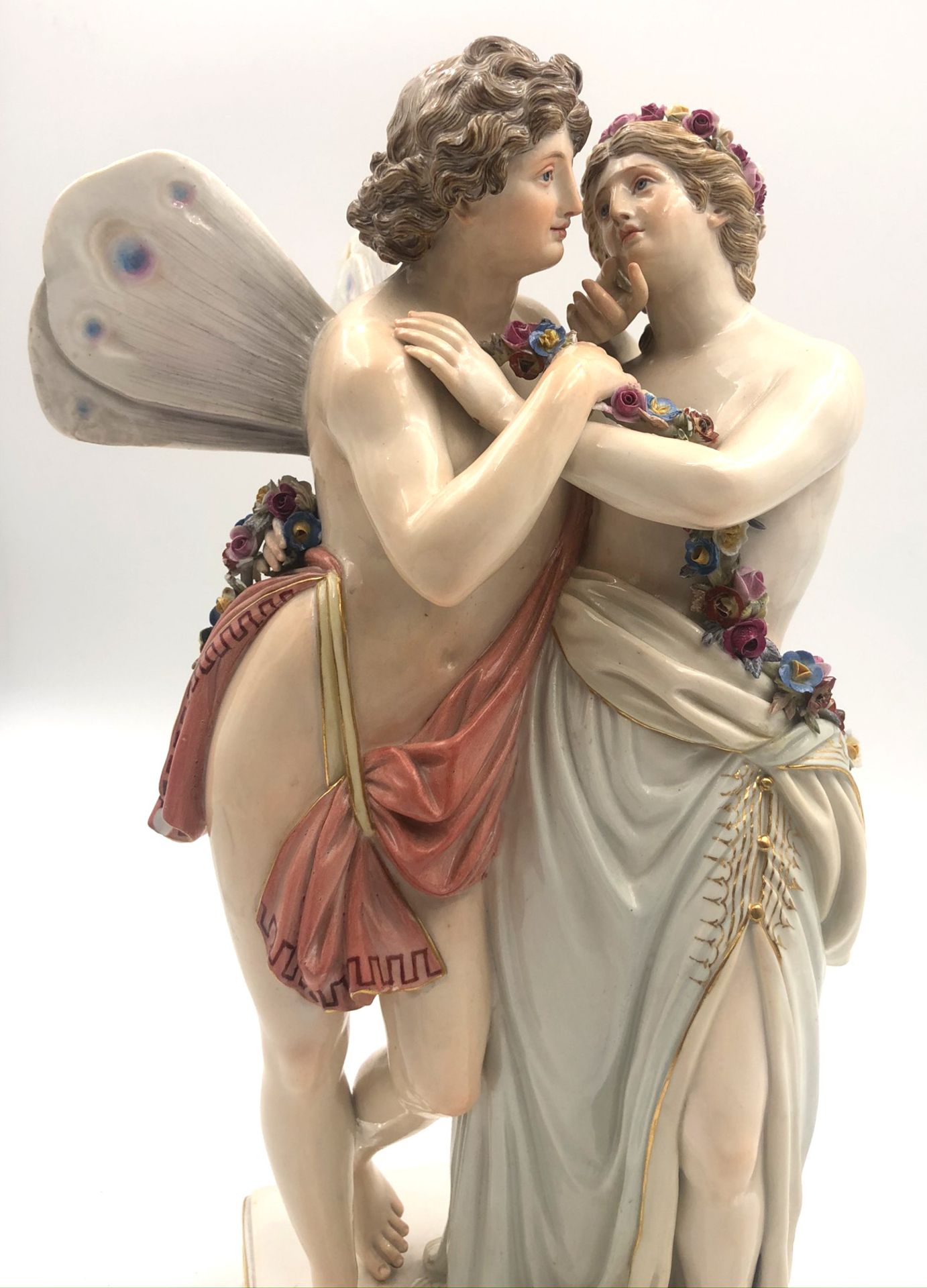 Meissen Porzellan. Amor und Psyche.29 cm hoch. Entwurf und Ausführung wohl um 1895. Unter Anderem - Image 16 of 20