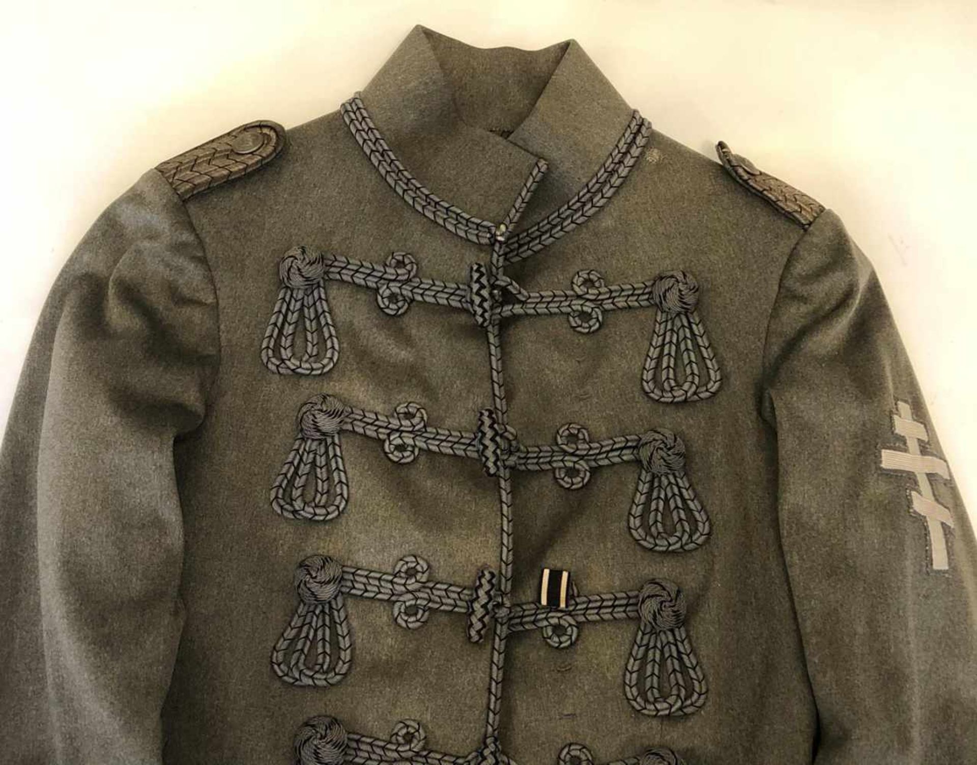 Feldgraue Uniform eines Leutnant - Bild 2 aus 7