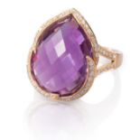 Amethyst- und Brillantring,