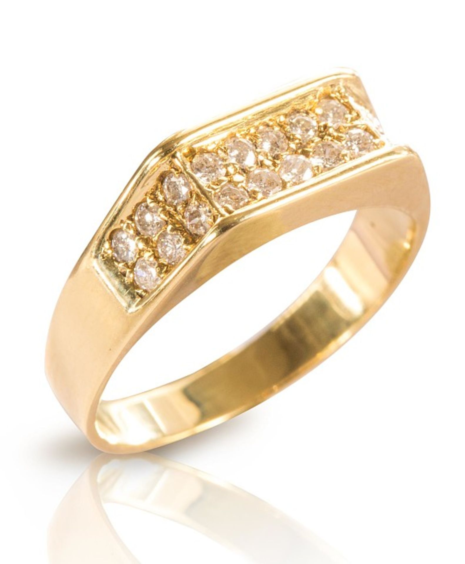 Ring mit Brillanten,