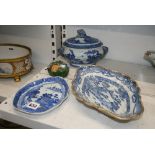 Late 18th century Chinese blue and white export porcelain, comprising a sauce tureen with cover, a