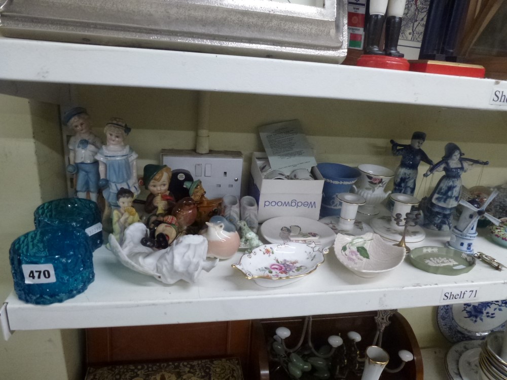 A mixed lot including a pair of blue Whitefriars dishes, a Royal Copenhagen figurine of a sparrow,