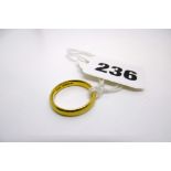 A 22 ct gold wedding ring, estimated weight 4.2 gm FOR DETAILS OF ONLINE BIDDING ON THIS LOT CONTACT
