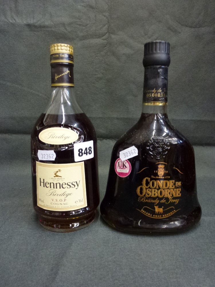 Hennessy Privilege VSOP cognac, 70 cl (x 1); and Conde de Osborne Brandy de Jerez, Solera Gran